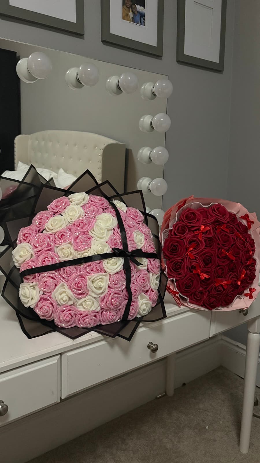 Pink glitter and red rose bouquets